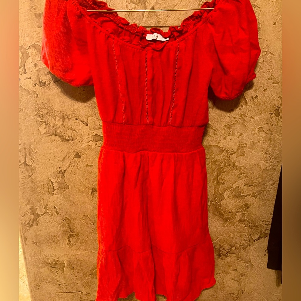 💋Valentines Ready💋 LUSH Red Off the Shoulder Dress. Women’s Size Small. NWOT.